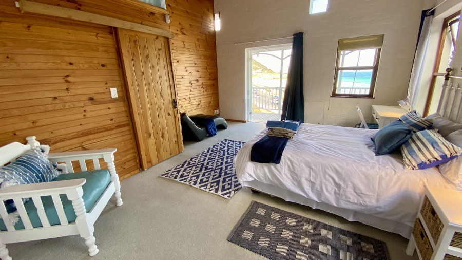 To Let 4 Bedroom Property for Rent in Glencairn Western Cape